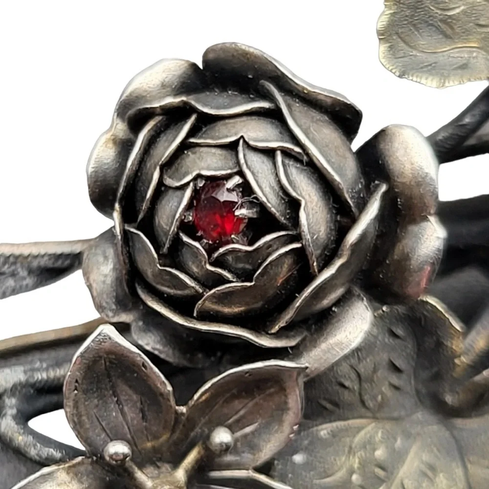 Silver and gold Antique Victorian Floral Brooch with Blue enamel Flowers - Picture 6 of 11